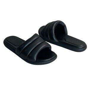 Marc Fisher Yessy Padded Black Leather Slide Sandals Size 7